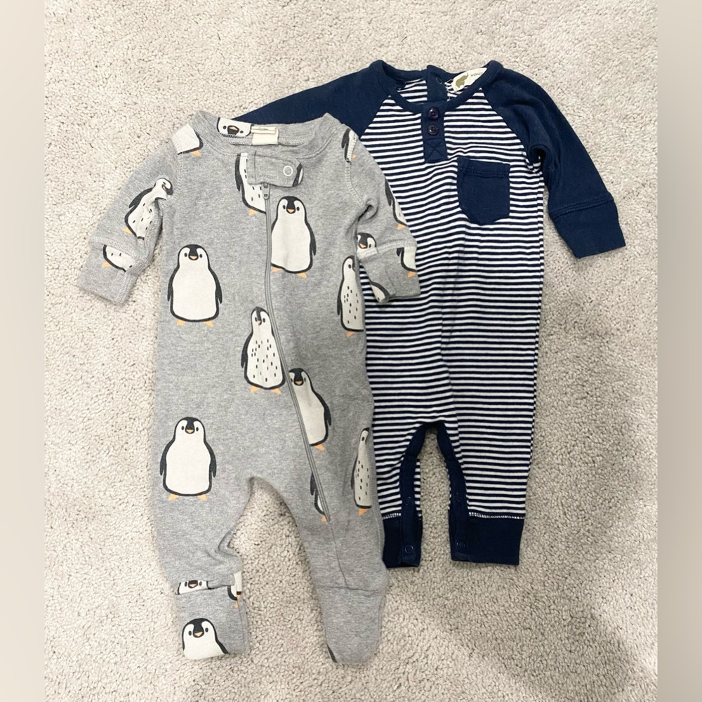 *TWO* Monica and Andy one-piece baby pajamas